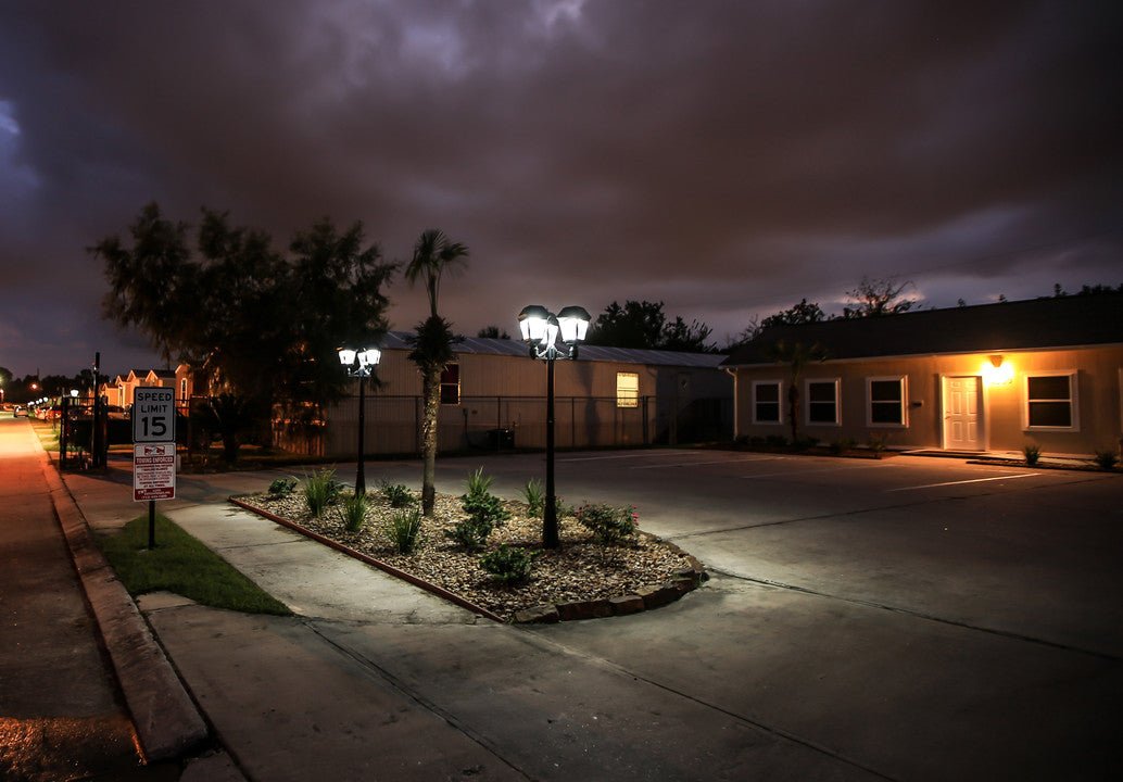 Commercial Solar Lamp Posts - Outdoor Solar Outlet