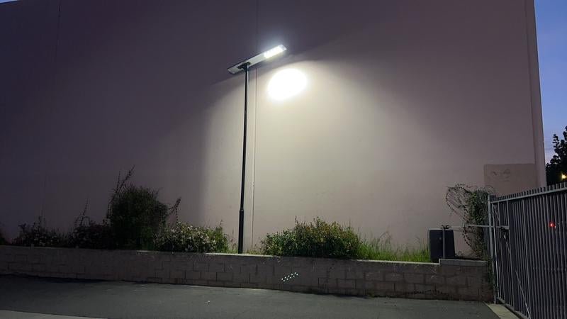 10,000W Commercial Solar street light All In One 6500K-Self Cleaning - Outdoor Solar Outlet