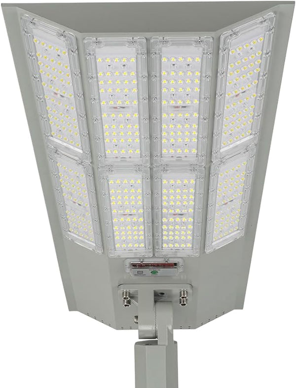 Silver aluminum 11,000W solar street light with multiple LED banks