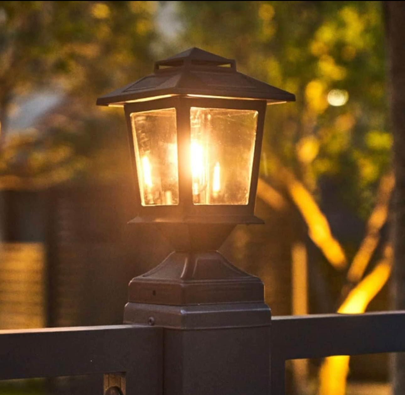 SmartYard Metal Solar Post Lights 4X4 Outdoor, Waterproof Fence Post Lights 2 Pack - Outdoor Solar Outlet