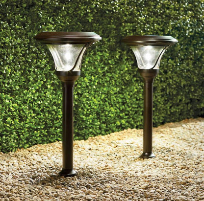 Patriot Oswego Solar Pathway Lights 6 Lumen 8-Pack - Outdoor Solar Outlet
